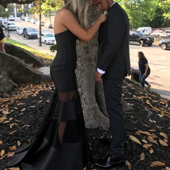 Prom/formal dress - Picture 1 of 3